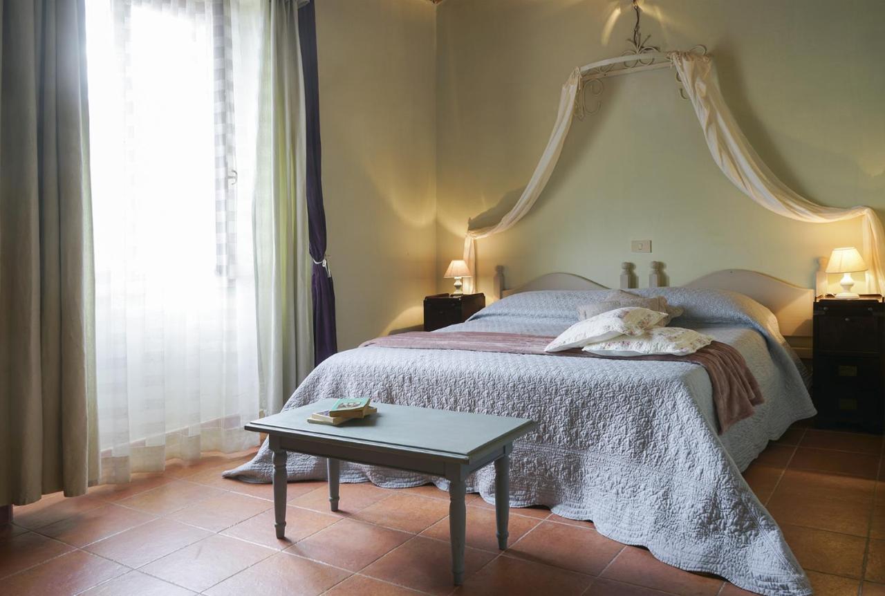 Locanda Degli Alberi Sassetta Eksteriør billede