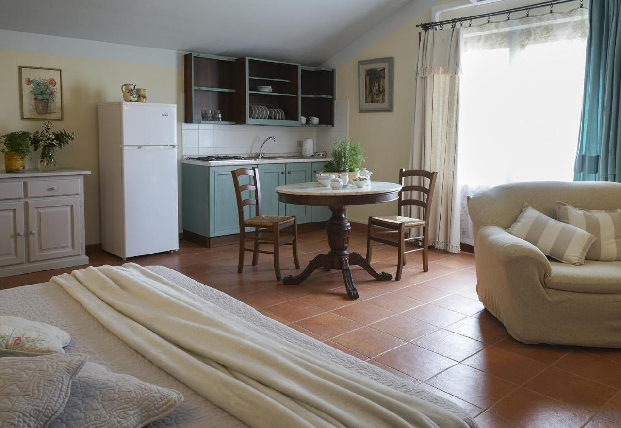 Locanda Degli Alberi Sassetta Eksteriør billede