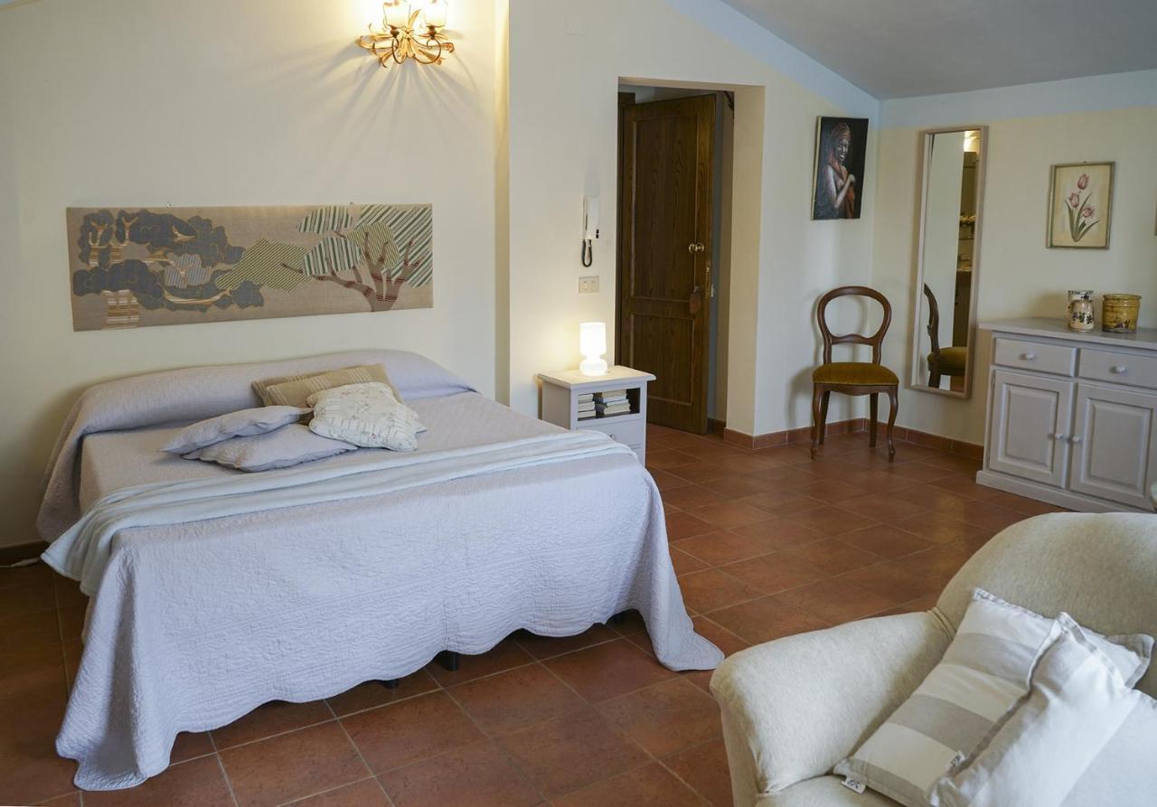 Locanda Degli Alberi Sassetta Eksteriør billede