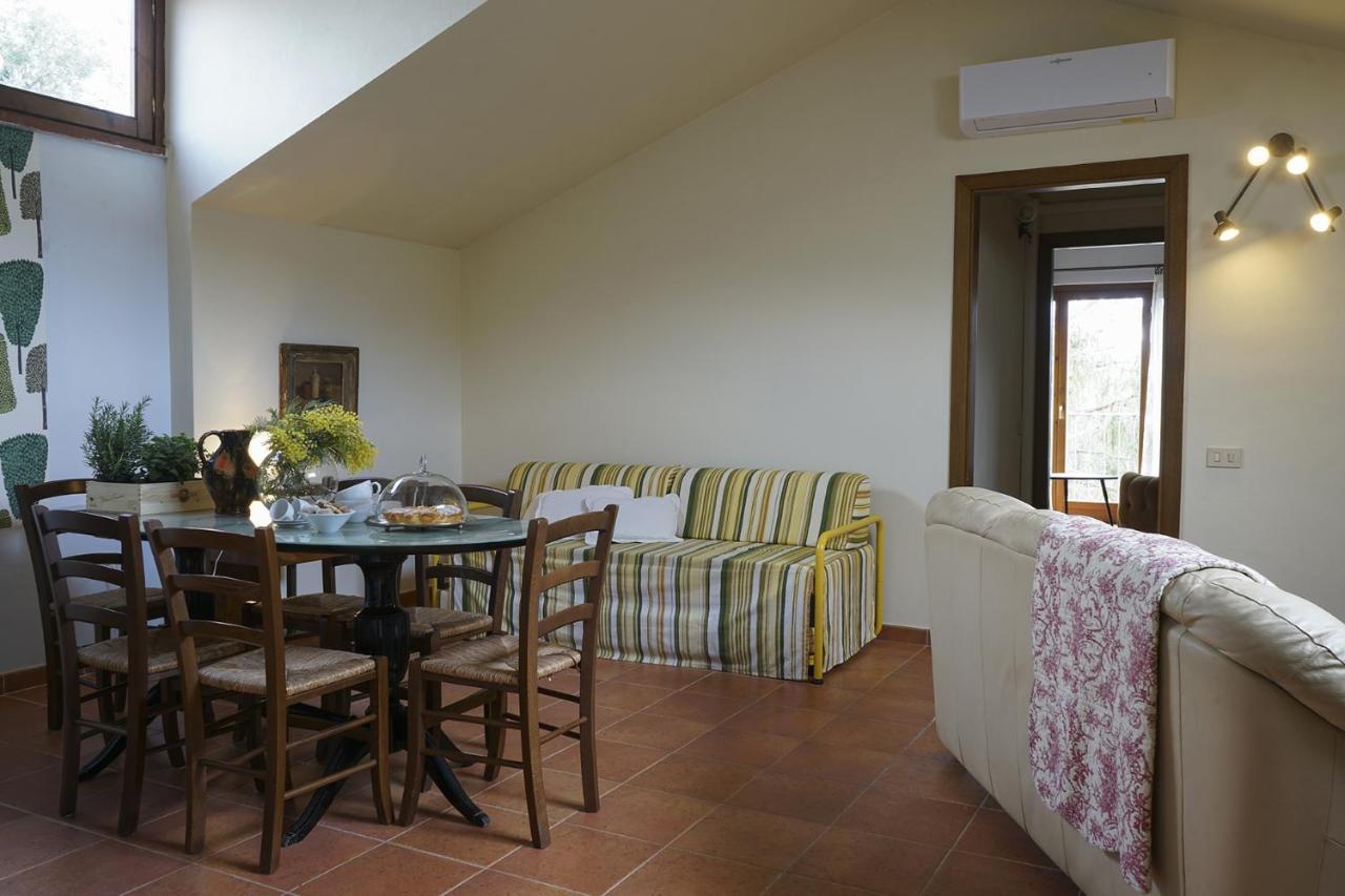 Locanda Degli Alberi Sassetta Eksteriør billede